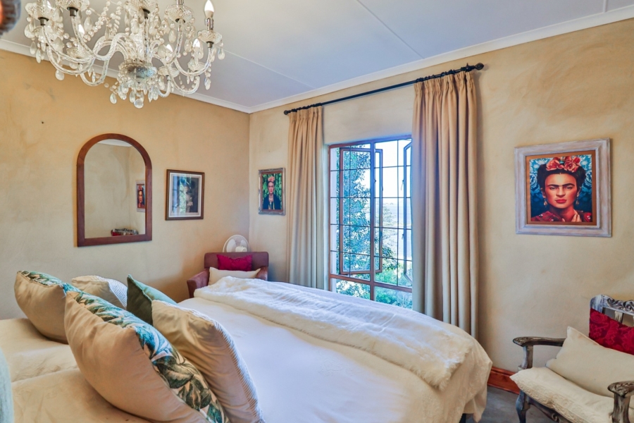 5 Bedroom Property for Sale in Paradise Western Cape